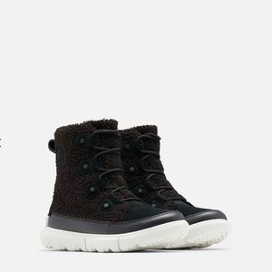 Women’s Sorel Explorer II Joan Cozy Boot NWT